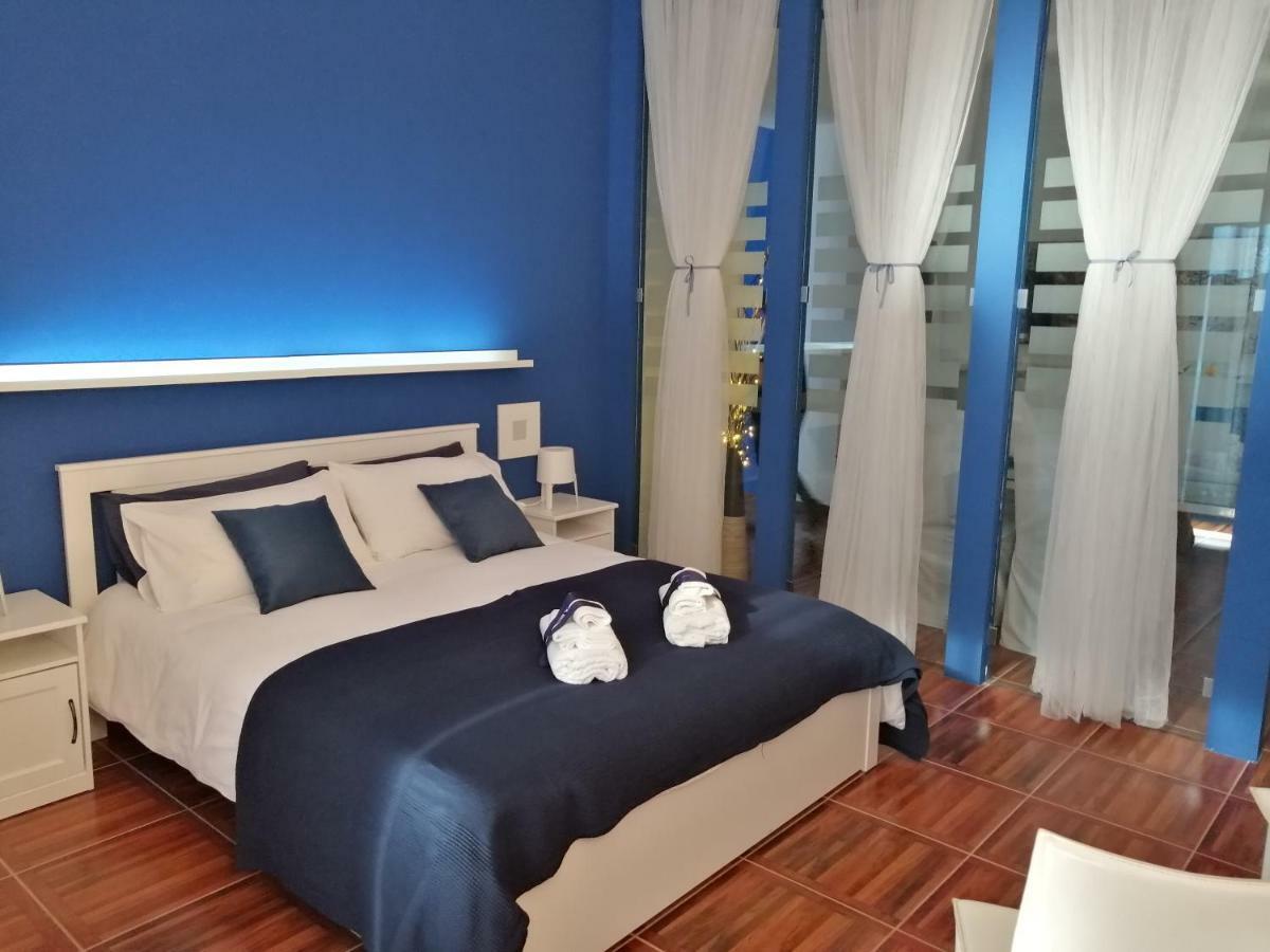 Casadamare Holiday Home โจวีนัซโซ ภายนอก รูปภาพ